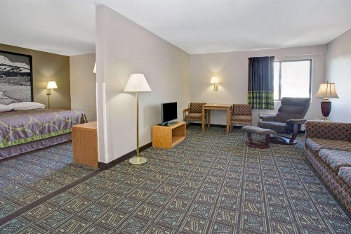 Super 8 by Wyndham Fort Collins - image 28
