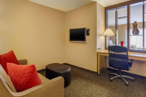Cambria Hotel Ft Collins - image 43