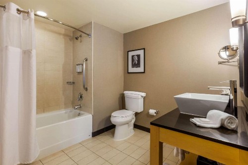 Cambria Hotel Ft Collins - image 47