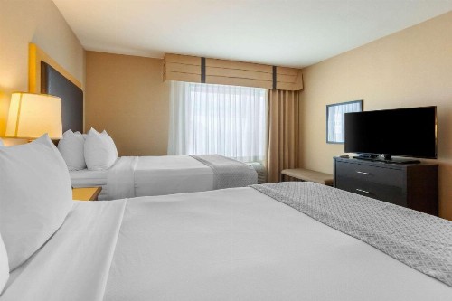 Cambria Hotel Ft Collins - image 6