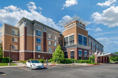 Cambria Hotel Ft Collins - image 7