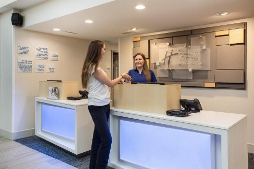 Holiday Inn Express Hotel & Suites Fort Collins an IHG Hotel - image 13