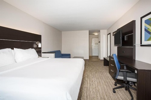 Holiday Inn Express Hotel & Suites Fort Collins an IHG Hotel - image 42