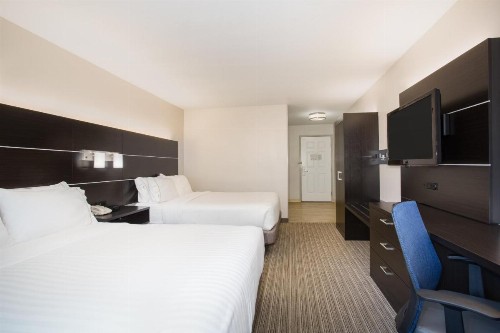 Holiday Inn Express Hotel & Suites Fort Collins an IHG Hotel - image 44