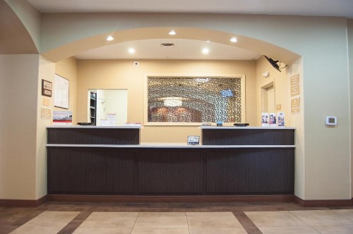 Candlewood Suites Fort Collins an IHG Hotel - image 18