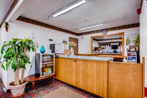 9 Motel - image 20