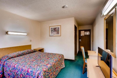 9 Motel - image 21