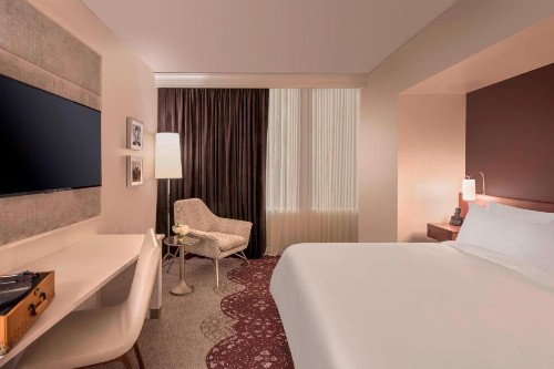 The Elizabeth Hotel Autograph Collection