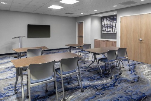 Fairfield Inn & Suites by Marriott Fort Collins South - image 4