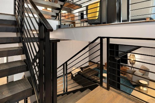 Relaxing in Paradise w Private Roof Top Deck!! - image 26