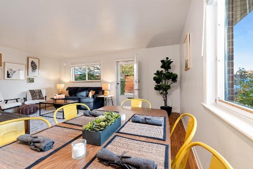 Hidden Gem Near Old Town BBQ & Bikes!! - image 25