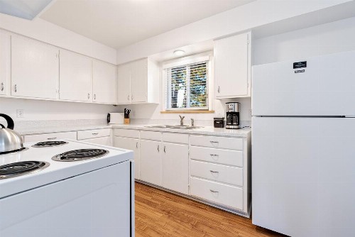 Hidden Gem Near Old Town BBQ & Bikes!! - image 26