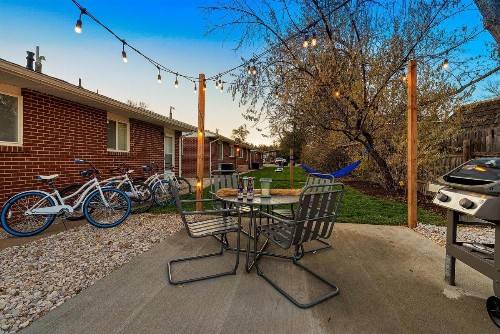 Hideout Near Old Town - Free Bikes!! - image 9