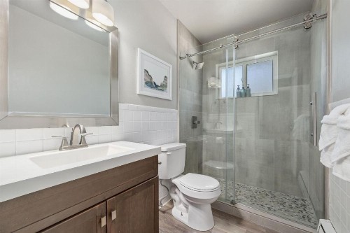 Stunning condo in the heart of Old Town - image 10