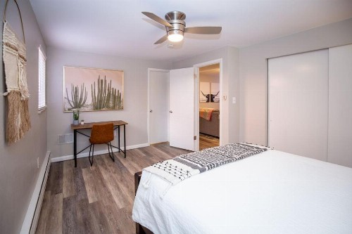 Hip & Urban Condo near the heart of Old Town - image 22