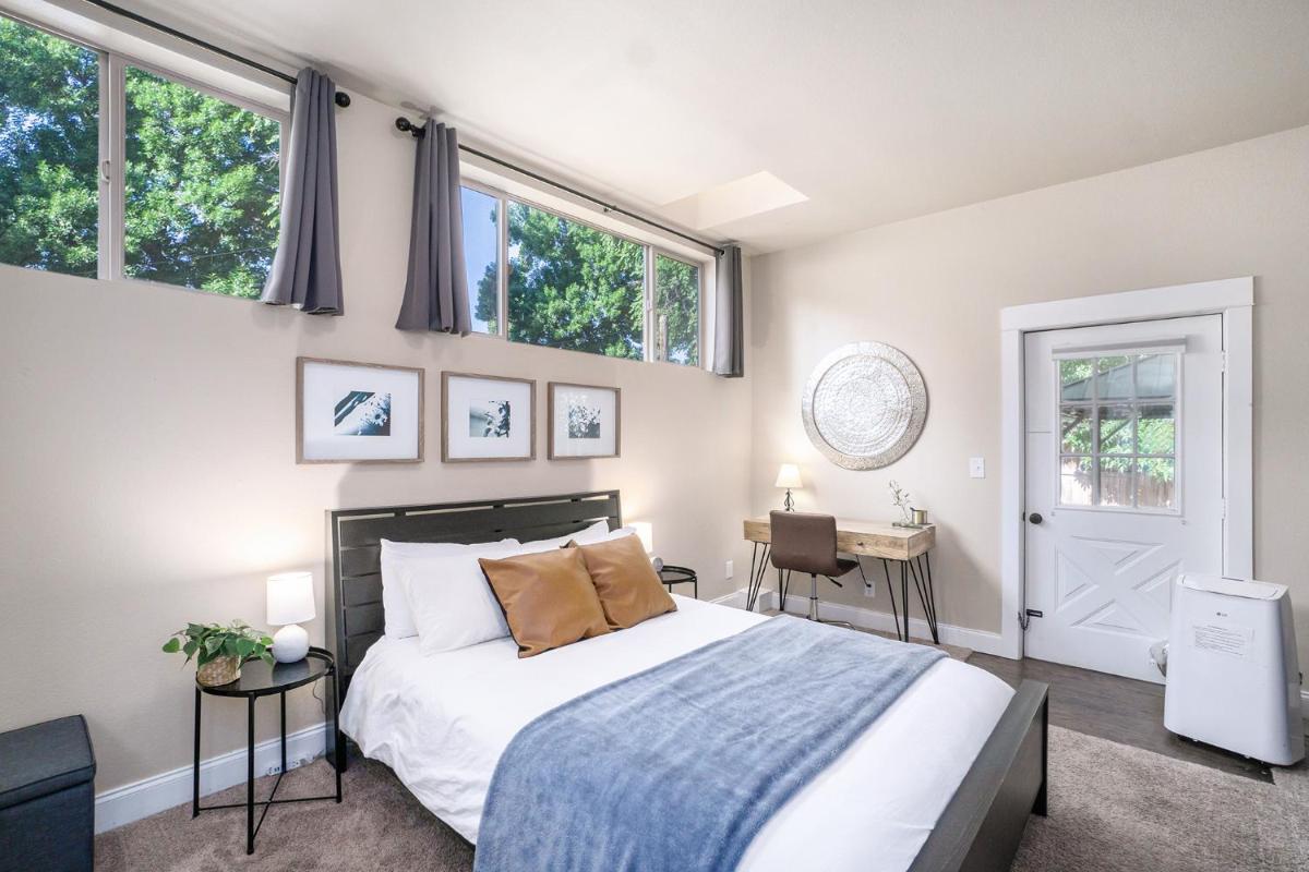 Gorgeous Guest Suite! Walk to Old Town & CSU! - main image