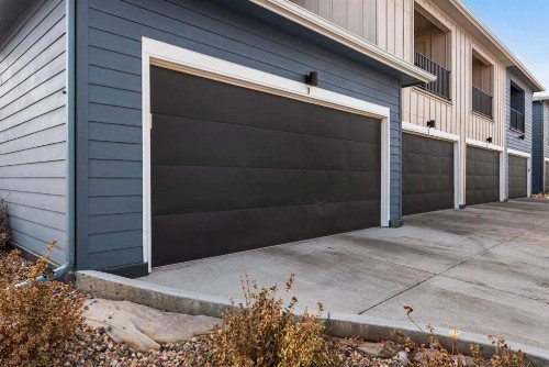 Modern Townhome Steps from the Brewery District! - image 18