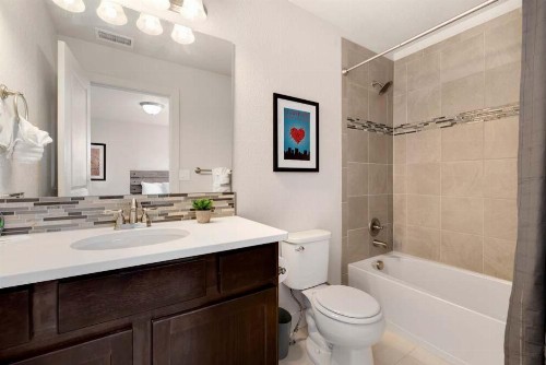 Modern Townhome Steps from the Brewery District! - image 20