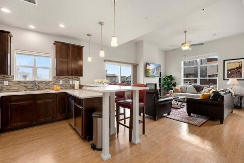 Modern Townhome Steps from the Brewery District! - image 26