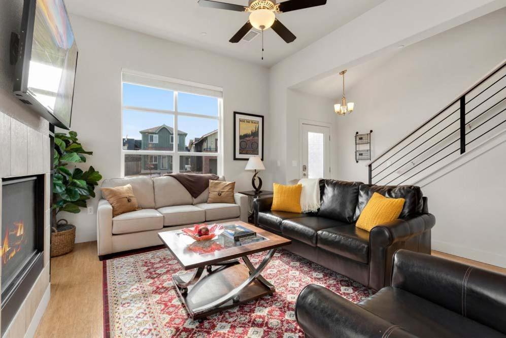 Modern Townhome Steps from the Brewery District! - image 4