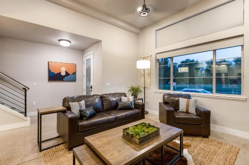 Urban Townhome near Old Town Breweries & River! - image 29