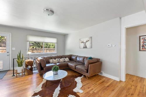 Fun & Funky Family-Friendly home near Old Town!