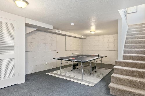 Fun & Funky Family-Friendly home near Old Town! - image 28