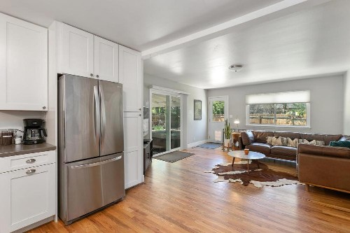 Fun & Funky Family-Friendly home near Old Town! - image 33
