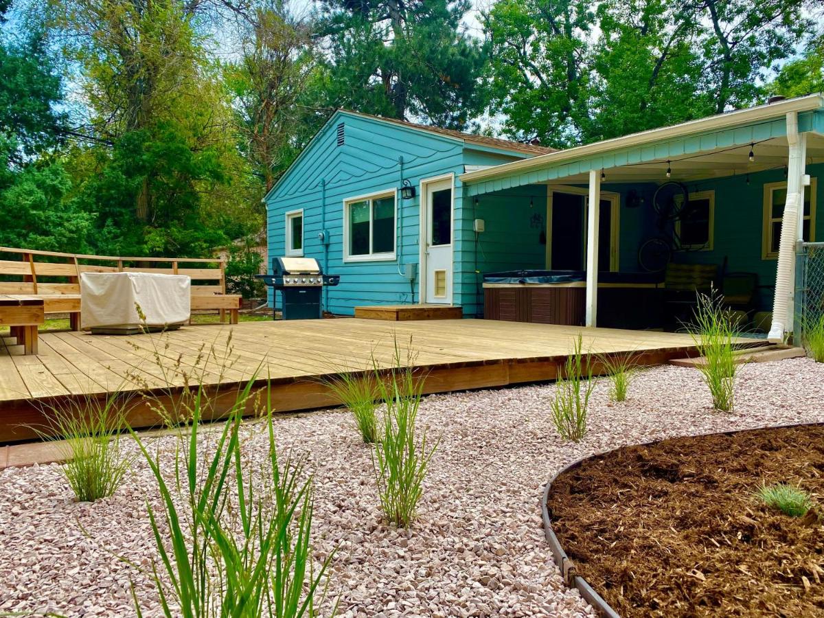Fun & Funky Family-Friendly home near Old Town! - image 4