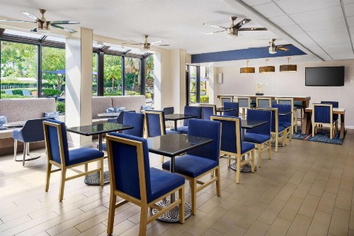 Hampton Inn Ft. Lauderdale-Cypress Creek - image 11