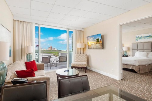 GALLERYone - a DoubleTree Suites by Hilton Hotel - image 12