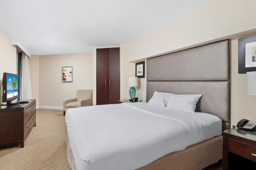 GALLERYone - a DoubleTree Suites by Hilton Hotel - image 3