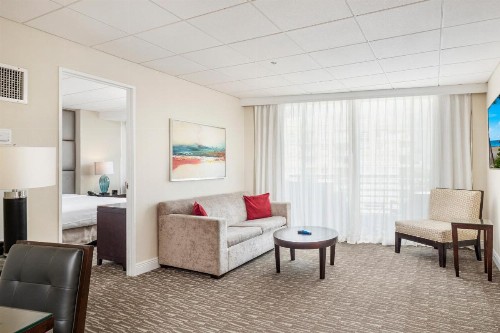 GALLERYone - a DoubleTree Suites by Hilton Hotel - image 9