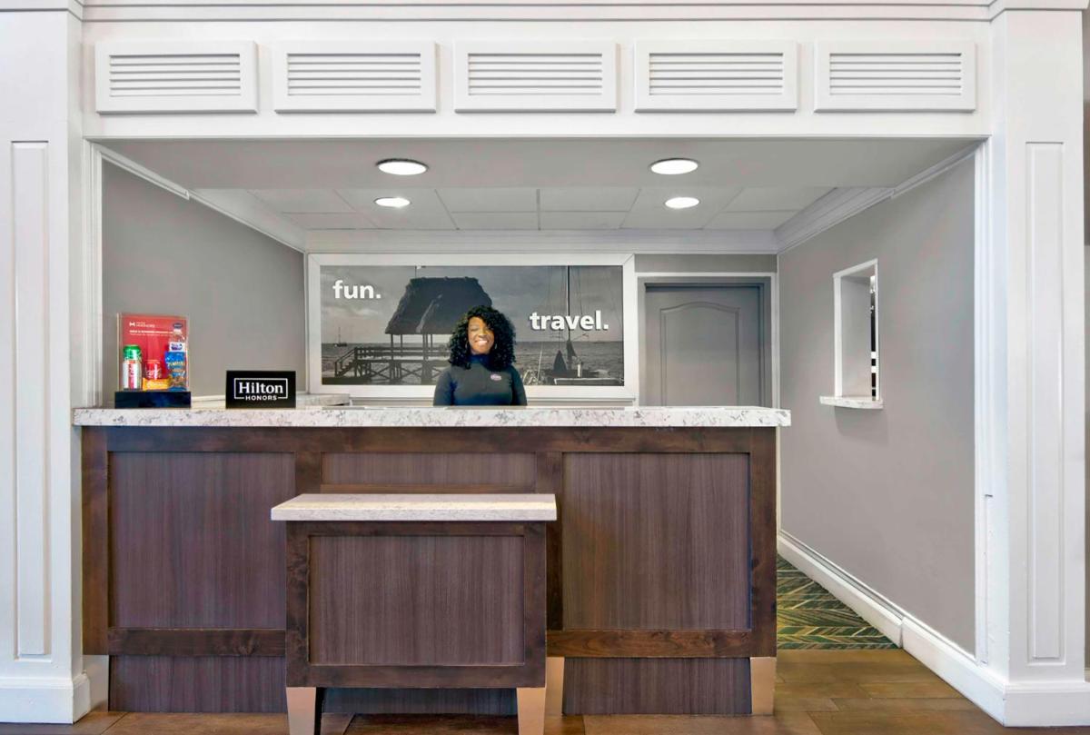Hampton Inn Ft Lauderdale-Airport North - image 4