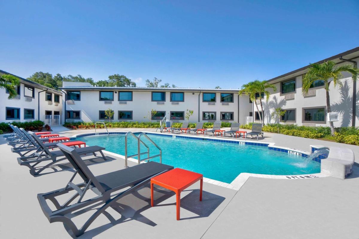 Motel 6-Fort Lauderdale FL - main image