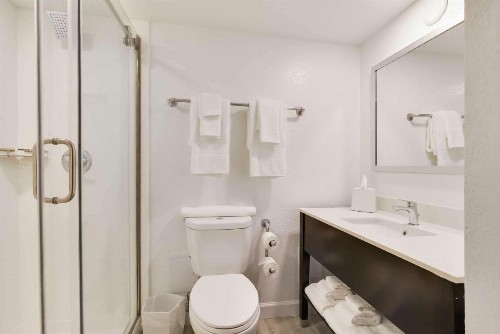 Chateau Mar Golf Resort - image 17