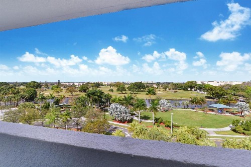 Chateau Mar Golf Resort - image 44