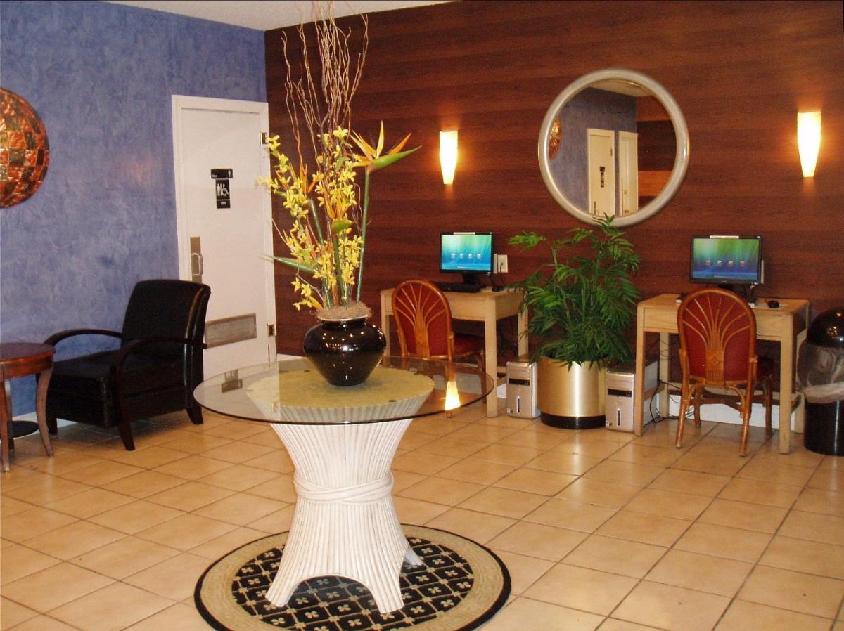 Red Carpet Inn Airport Fort Lauderdale - image 2