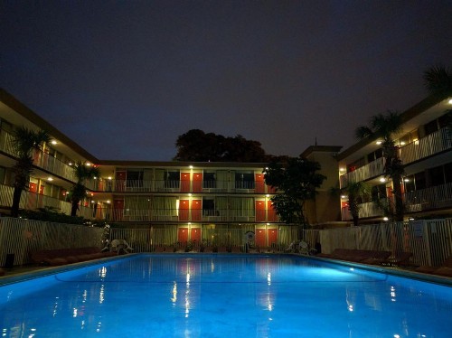 Red Carpet Inn Airport Fort Lauderdale - image 3