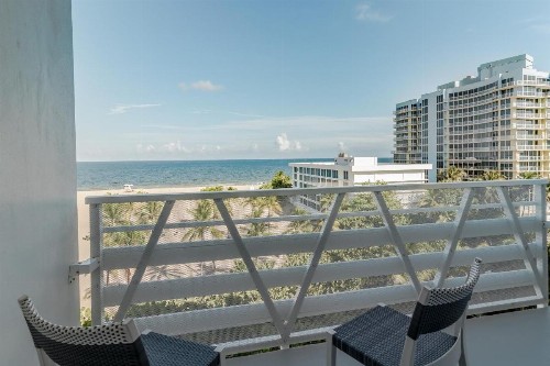 B Ocean Resort - image 31