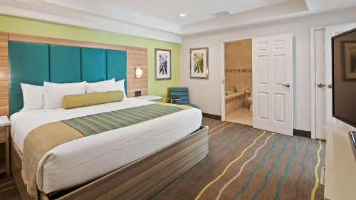 Best Western Plus Oceanside Inn - image 12