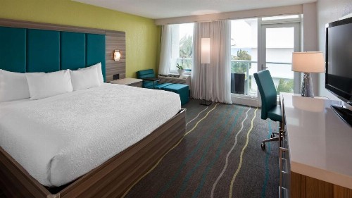 Best Western Plus Oceanside Inn - image 13