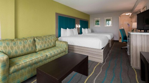 Best Western Plus Oceanside Inn - image 25
