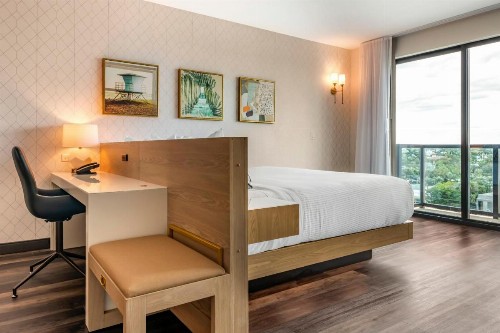 Cambria Hotel Fort Lauderdale Beach - image 2