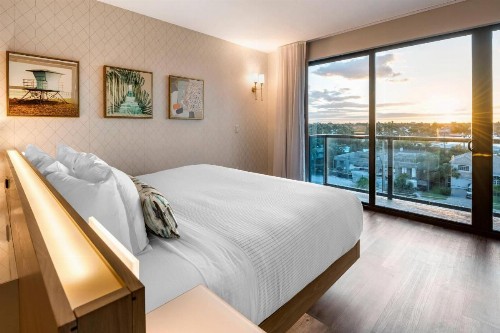 Cambria Hotel Fort Lauderdale Beach - image 23