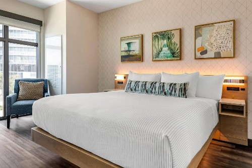 Cambria Hotel Fort Lauderdale Beach - image 32