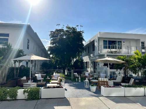 Aqua Hotel - image 24