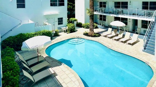 Aqua Hotel - image 31