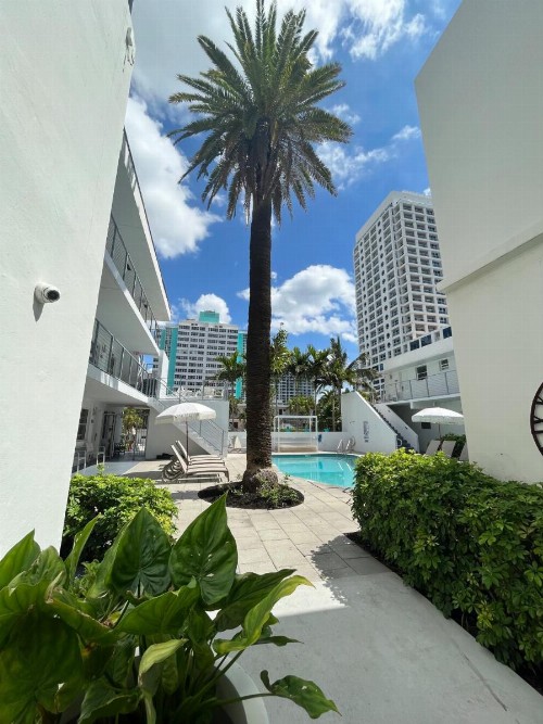 Aqua Hotel - image 33