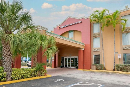 Comfort Inn & Suites Fort Lauderdale West Turnpike - image 9